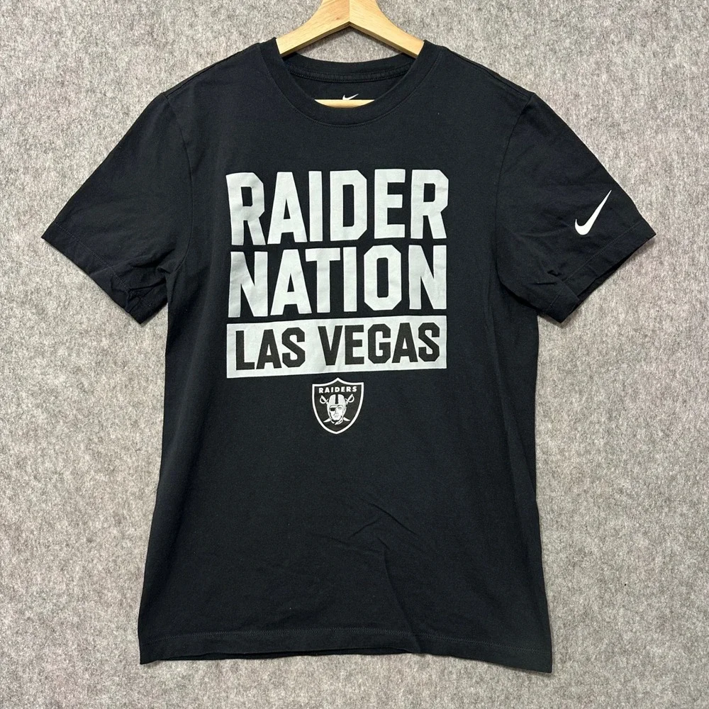 Nike T-Shirt Mens Small Black Las Vegas Raiders Raider Nation‎ Graphic Tee NFL